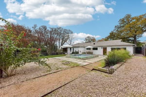 Manlove St-S1312-050.jpg