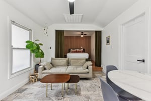 Manlove St-S1512-006.jpg