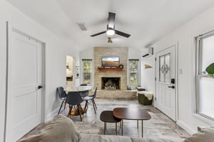 Manlove St-S1512-007.jpg