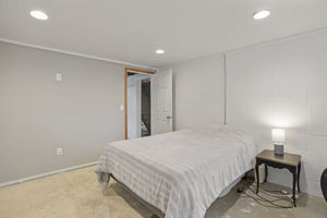  Photo 24
