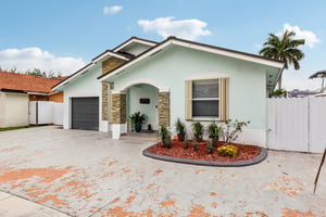 NW 128th Pl-003.jpg