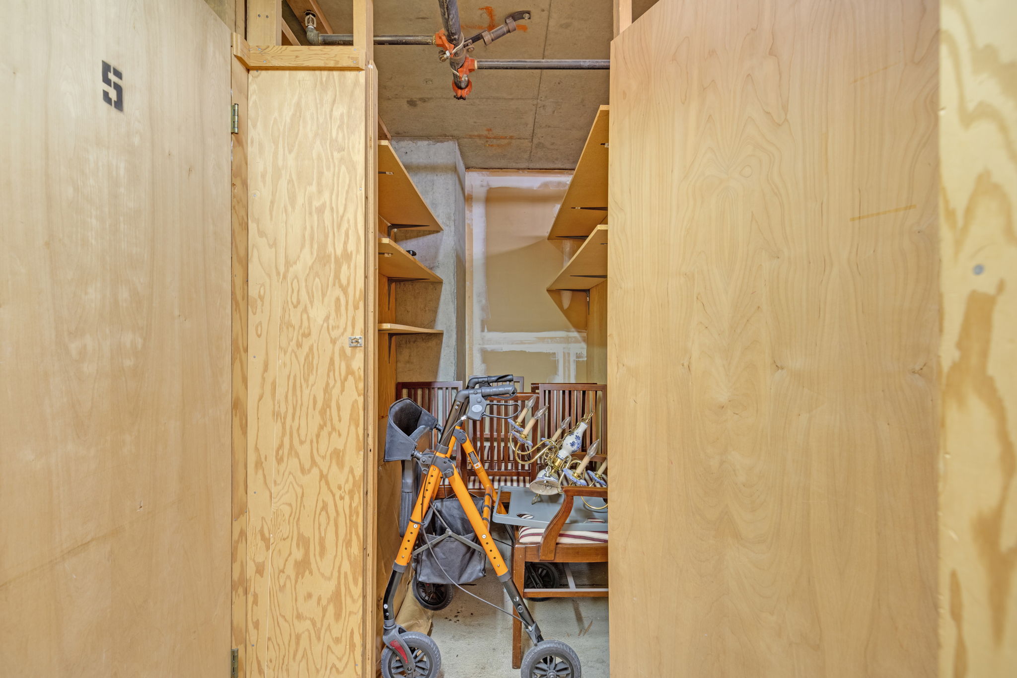  Photo 43