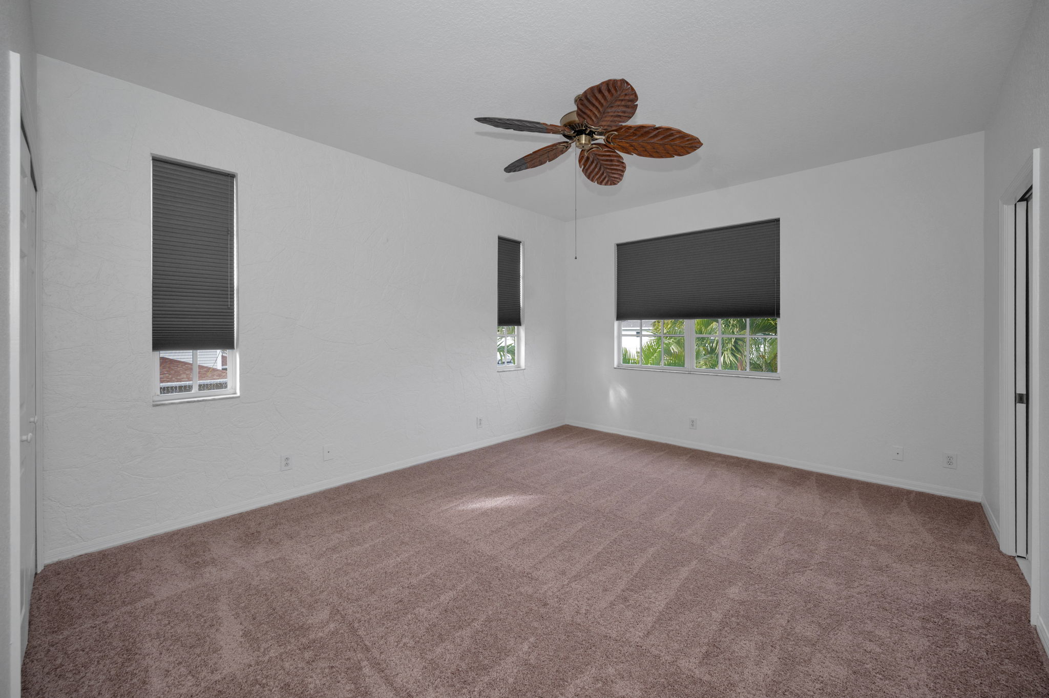 Upper Level Primary Bedroom1a