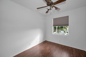 Upper Level Bedroom2