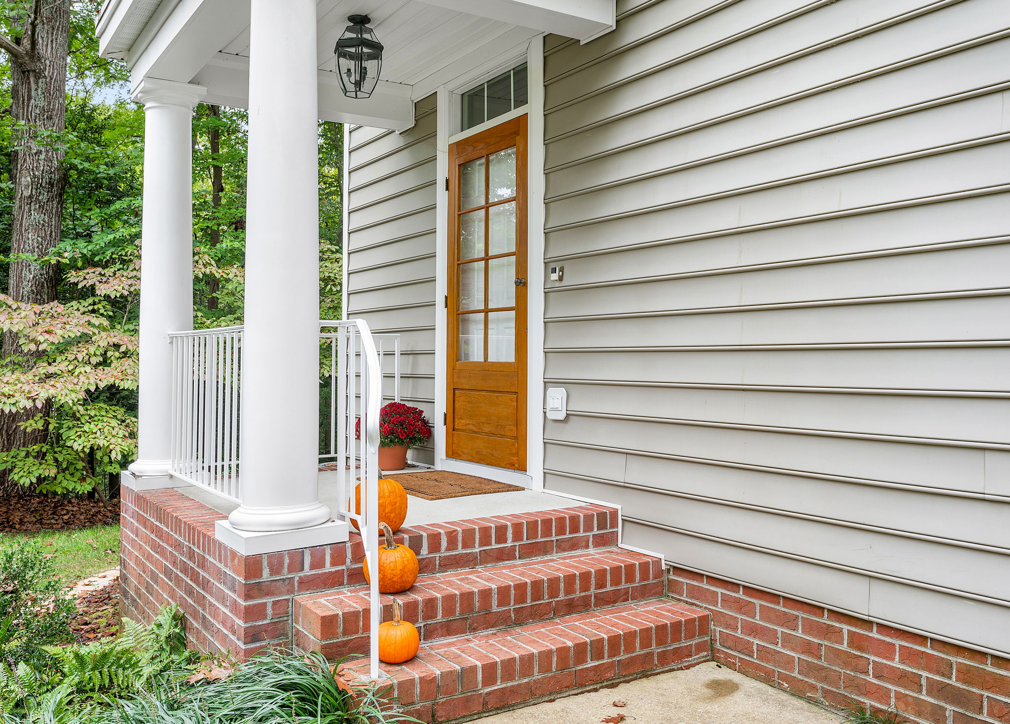 04-Front Porch