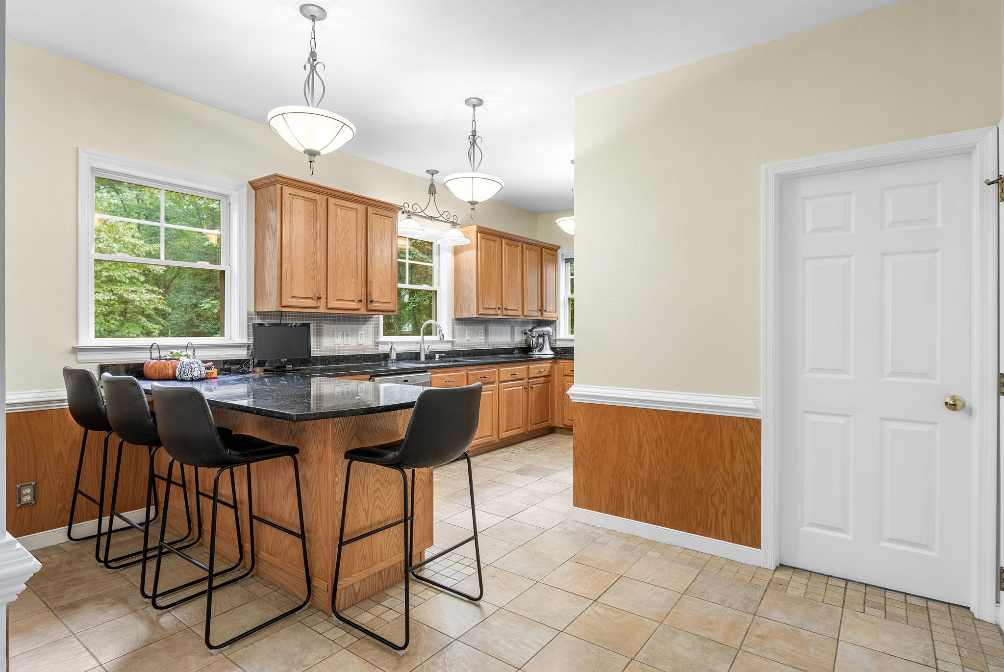 13-Kitchen