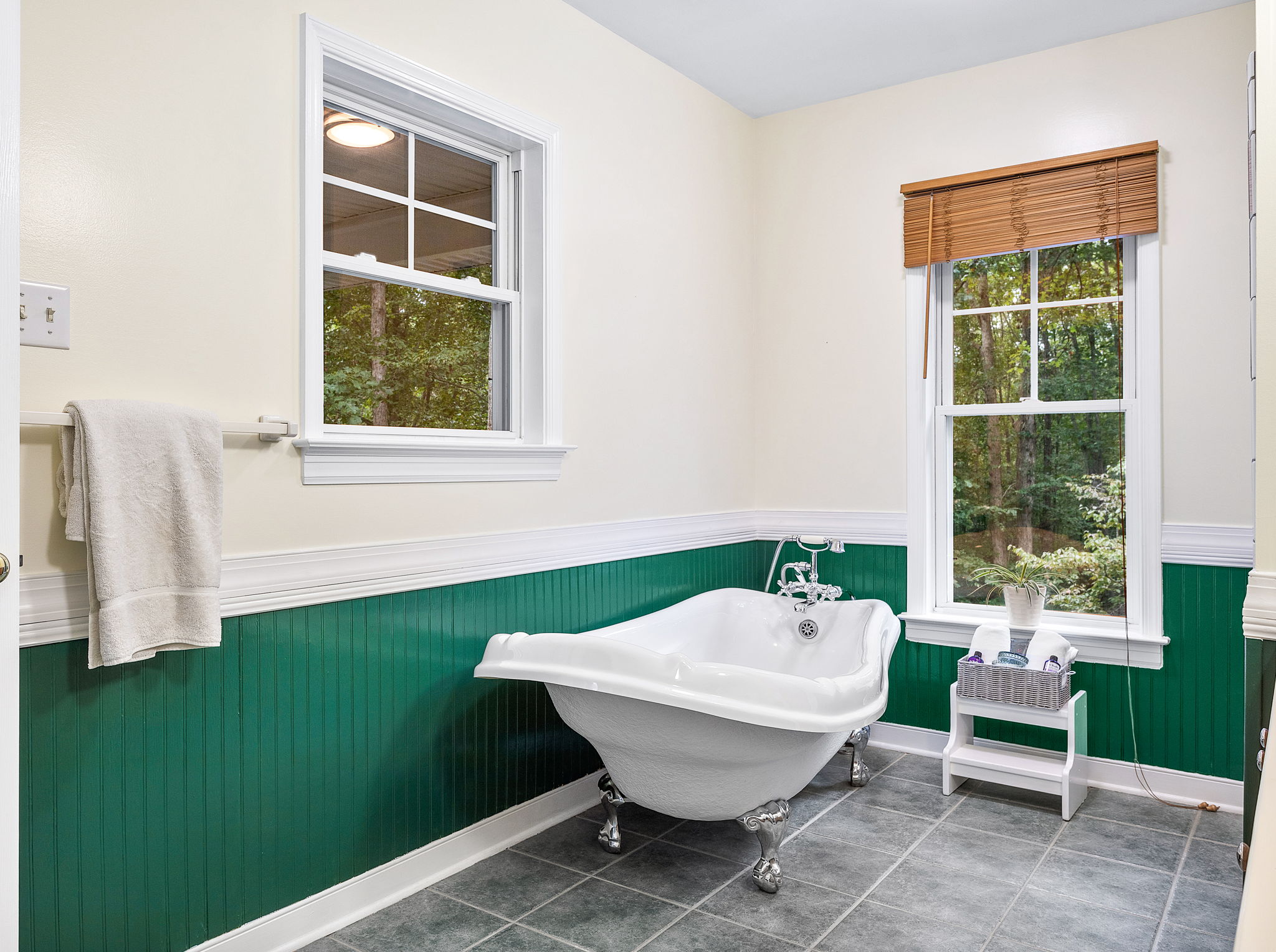 28-Primary Bath