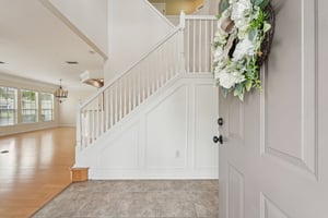 Castlemain Cir E-S1104-006.jpg