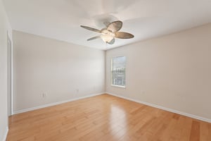 Castlemain Cir E-S1104-024.jpg