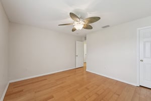 Castlemain Cir E-S1104-025.jpg