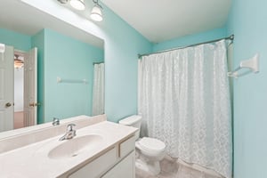 Castlemain Cir E-S1104-031.jpg