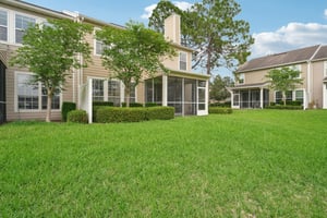 Castlemain Cir E-S1104-039.jpg