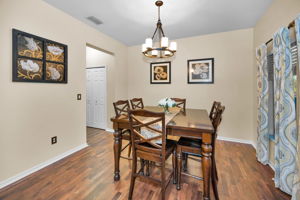 Dining Room4