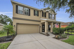 Front Exterior3