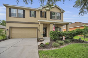 Front Exterior5