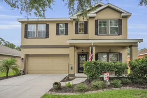 Front Exterior8