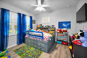 Upper Level Bedroom3
