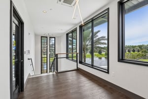 Town View Dr-3009-916.jpg