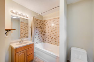 10 Master Bathroom