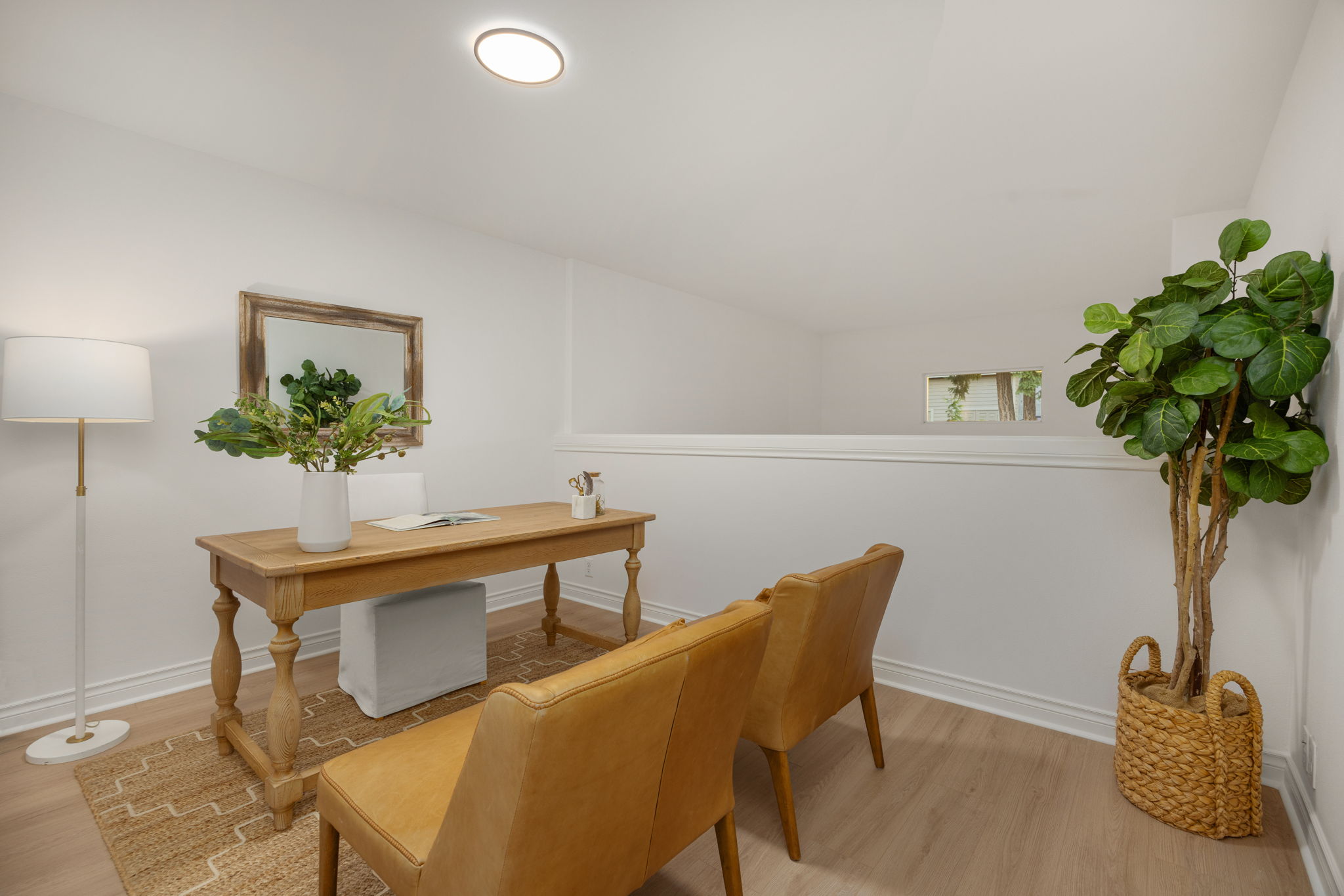  Photo 23