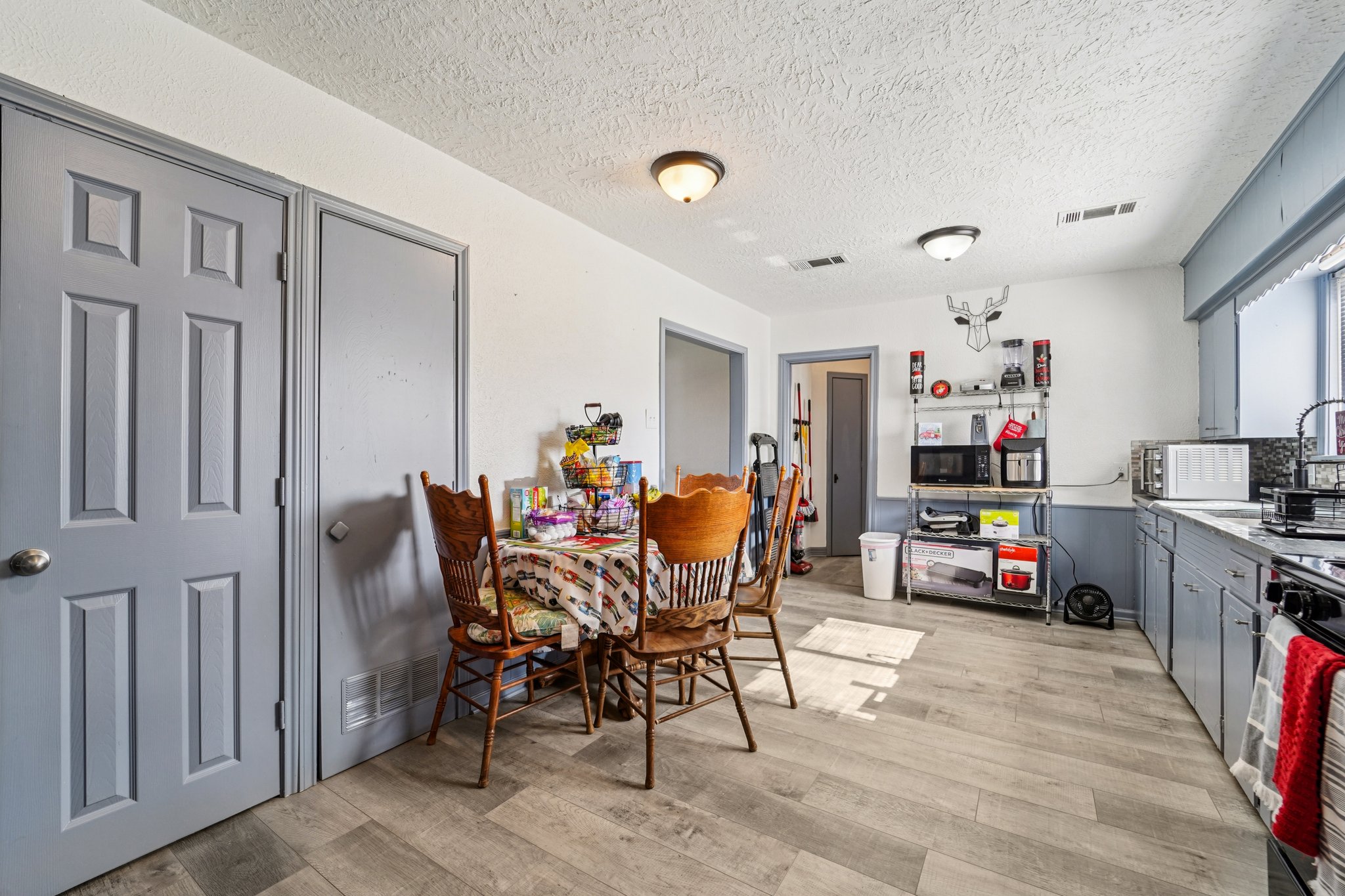 Munn St-S1012-009.jpg