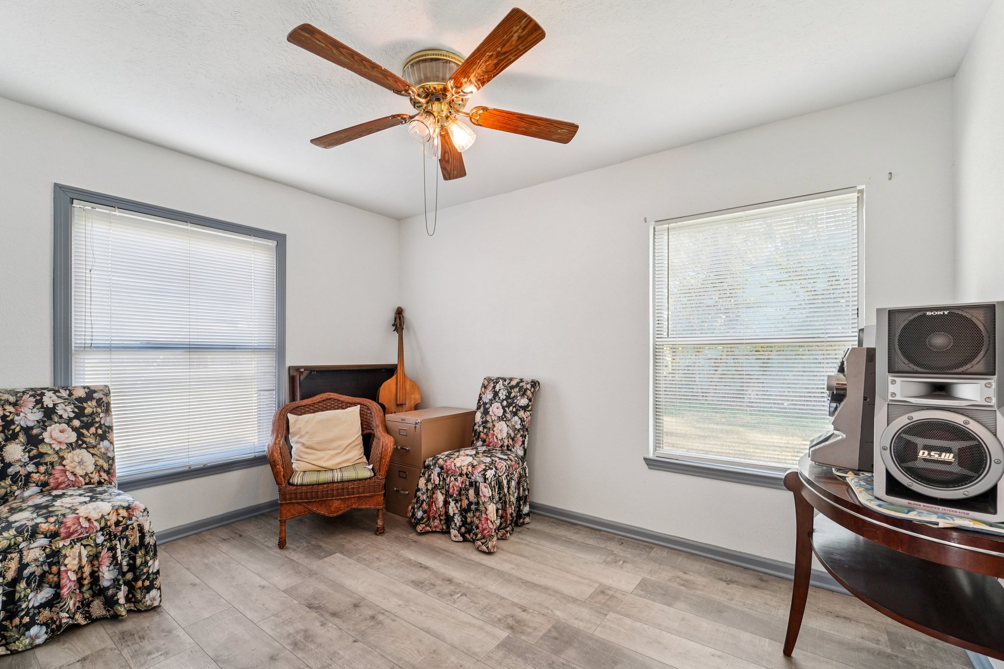 Munn St-S1012-021.jpg