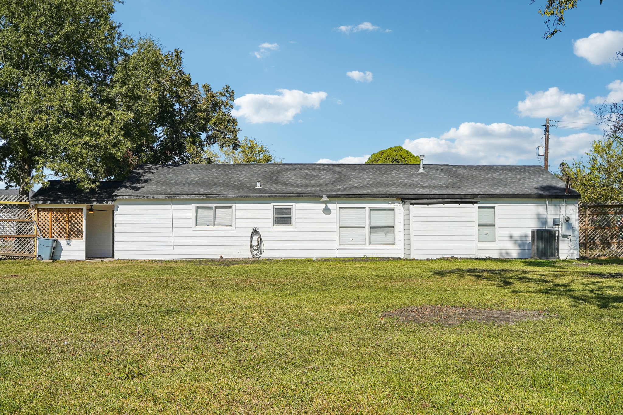 Munn St-S1012-033.jpg