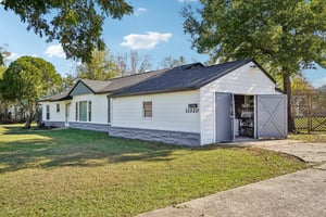 Munn St-S1012-002.jpg