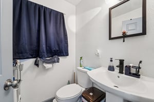 Munn St-S1012-016.jpg