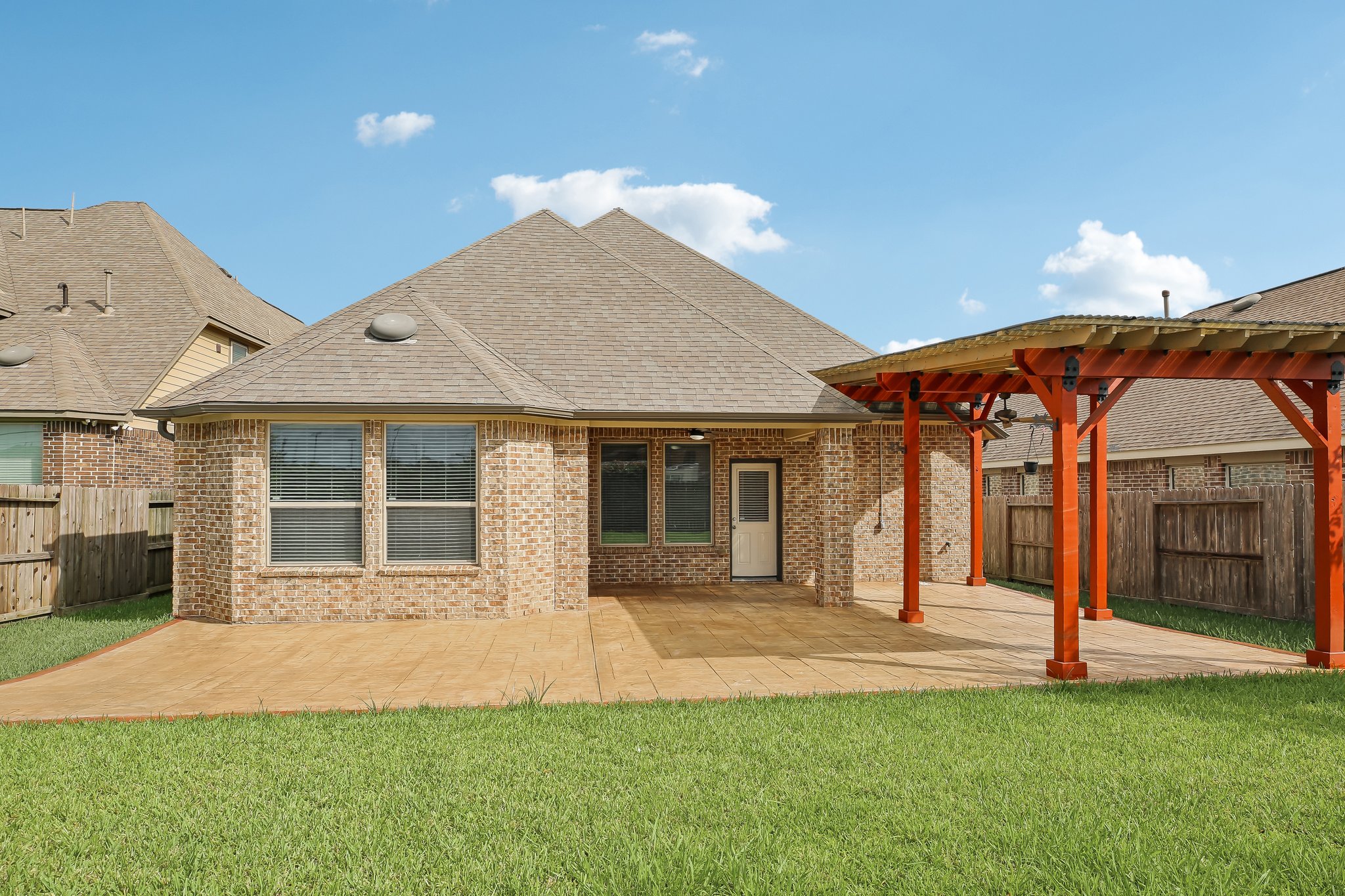Sarah Bluff Ln-S1106-036.jpg