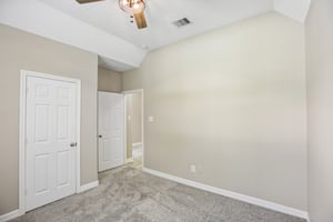 Sarah Bluff Ln-S1106-020.jpg