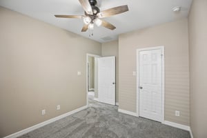 Sarah Bluff Ln-S1106-023.jpg