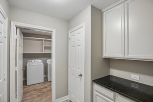 Sarah Bluff Ln-S1106-033.jpg