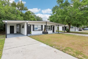 1105 E South St-0705-004.jpg