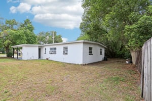 1105 E South St-0705-025.jpg