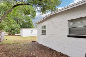 1105 E South St-0705-026.jpg