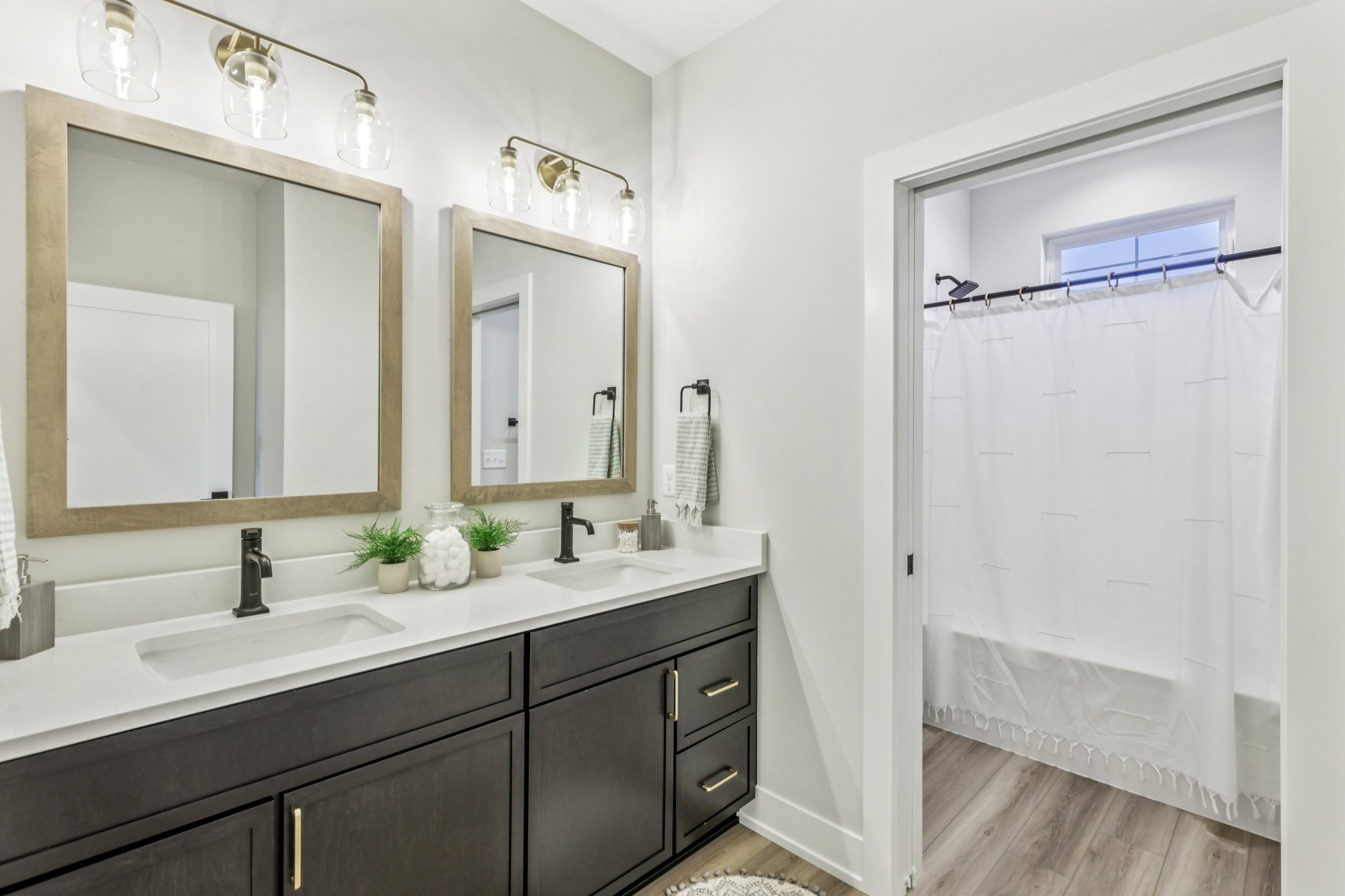 Moll Dr-S1507-067.jpg