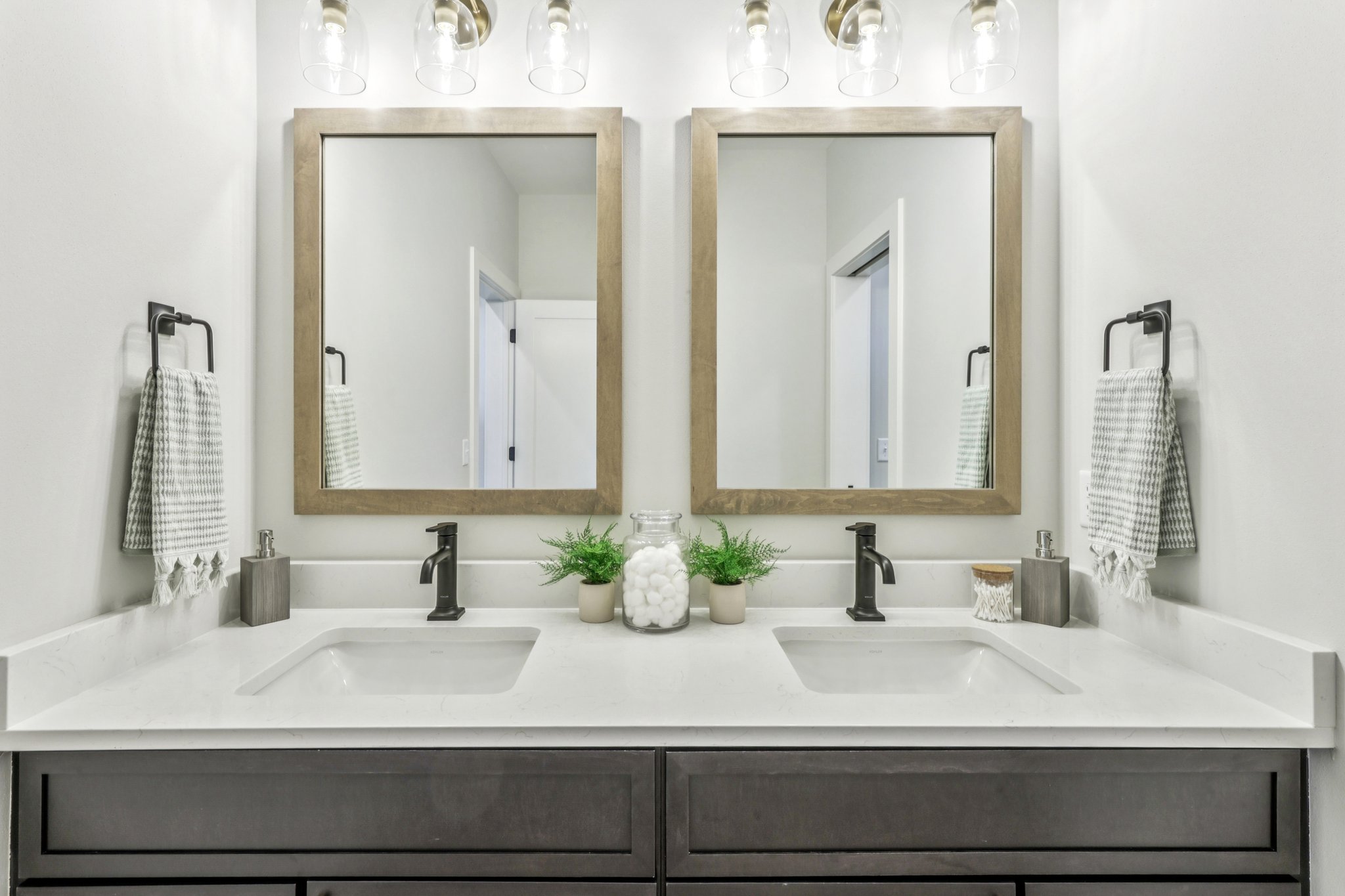 Moll Dr-S1507-068.jpg