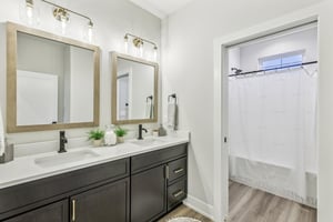 Moll Dr-S1507-067.jpg