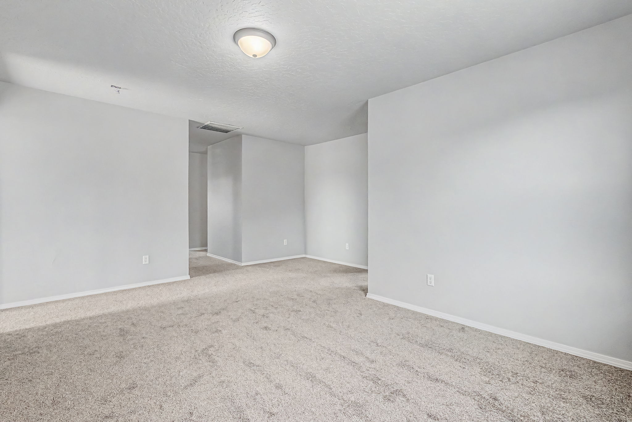 Upstairs Loft 2