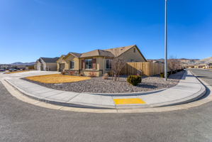 1103 Saffron Wds Wy, Spanish Springs, NV 89441, USA Photo 2