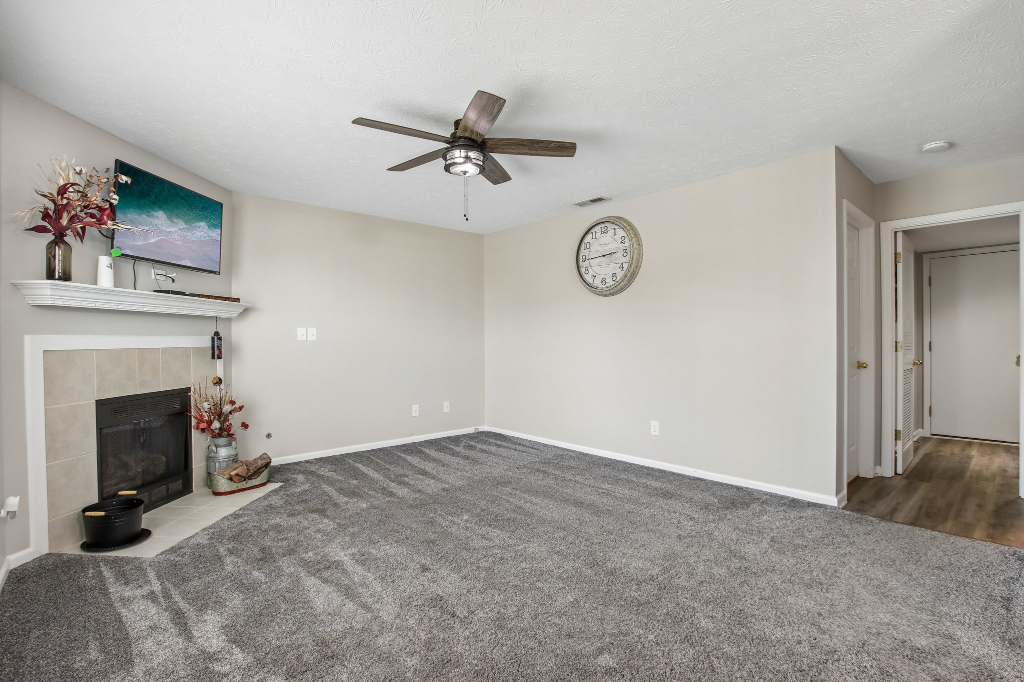 Spring Meadows Ct-S0107-007.jpg