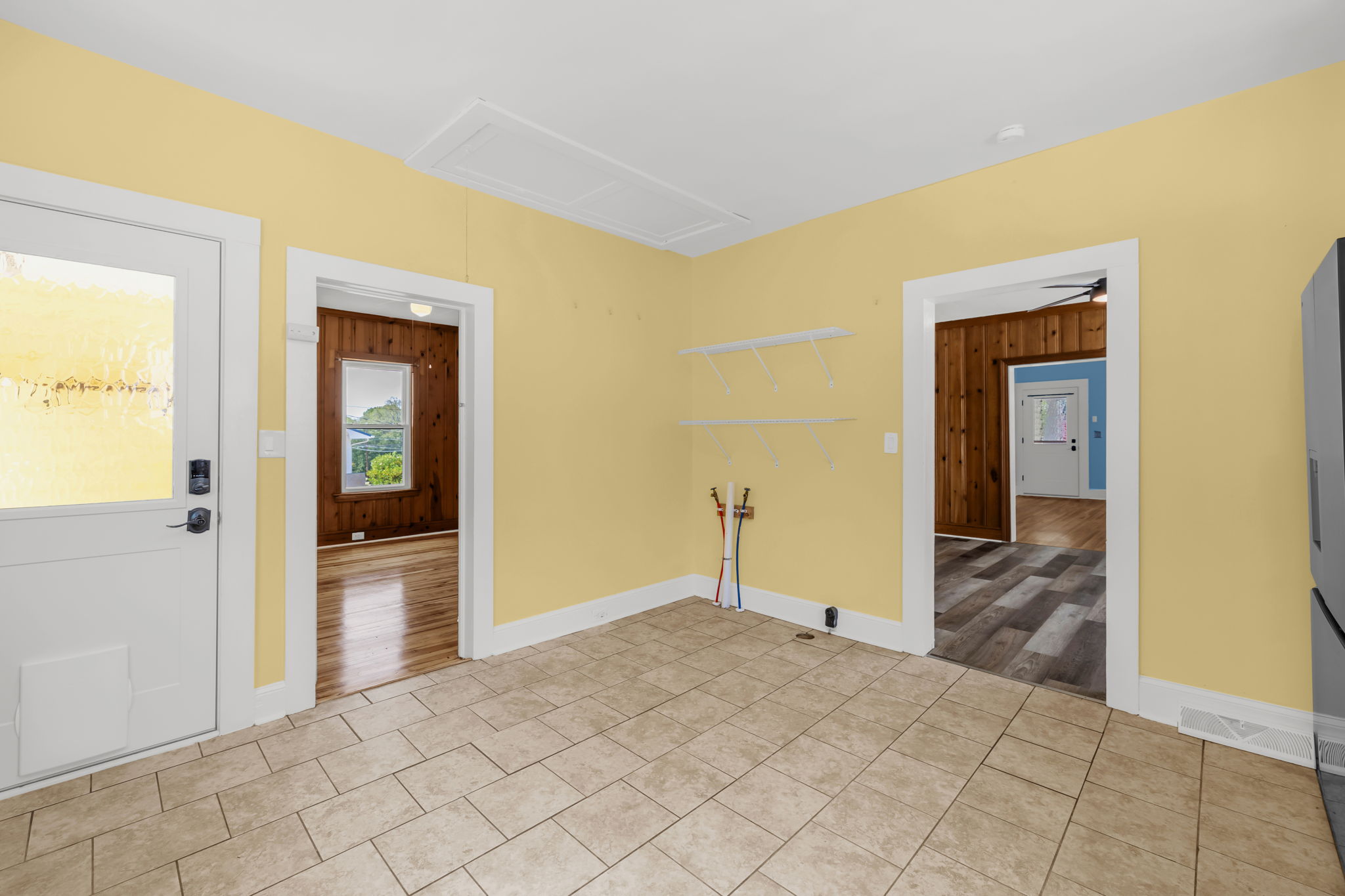 1103 Wentworth St-11