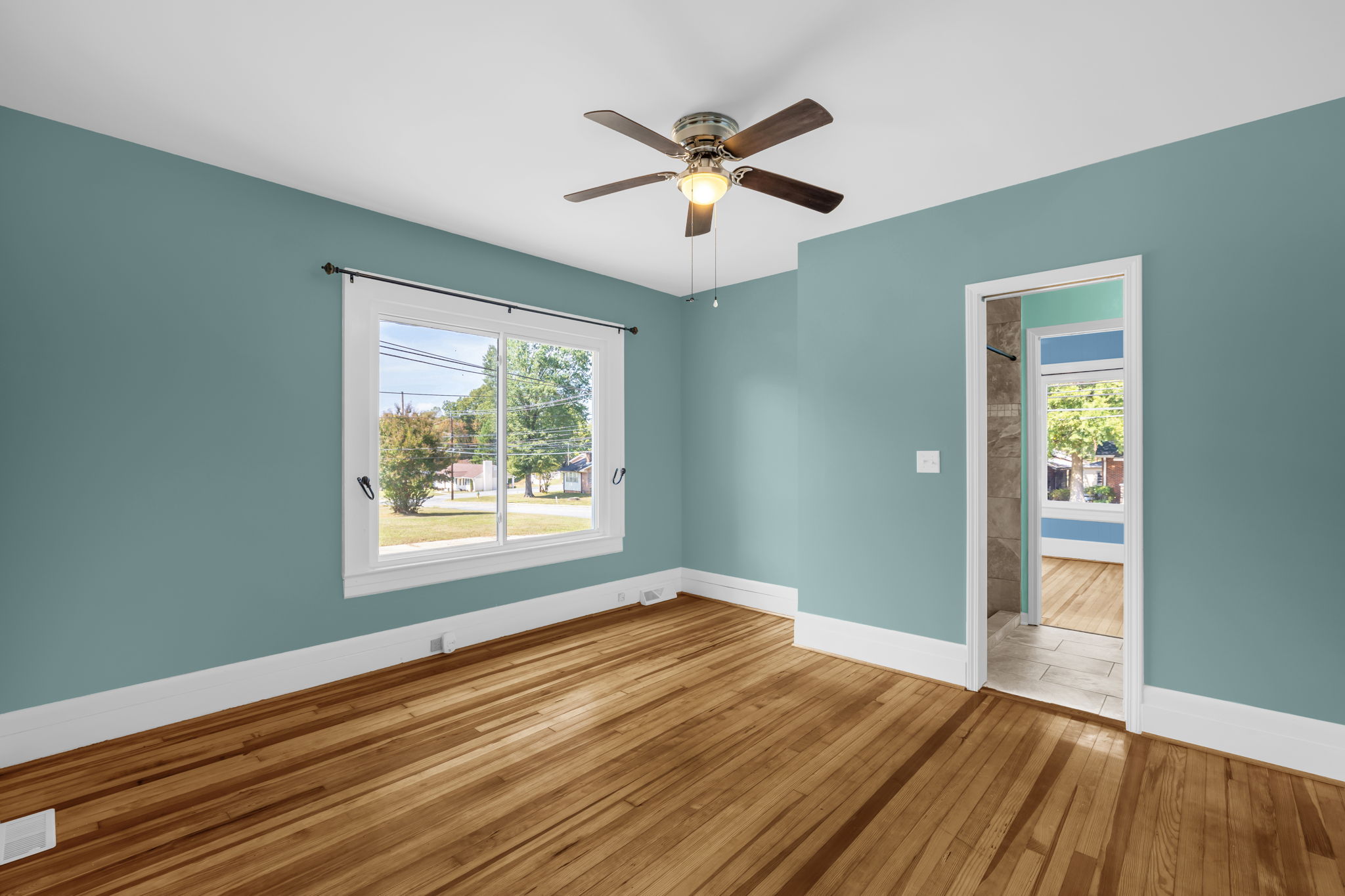 1103 Wentworth St-12