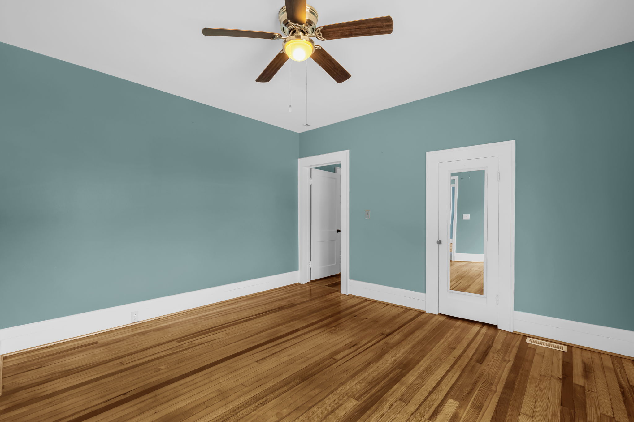 1103 Wentworth St-13