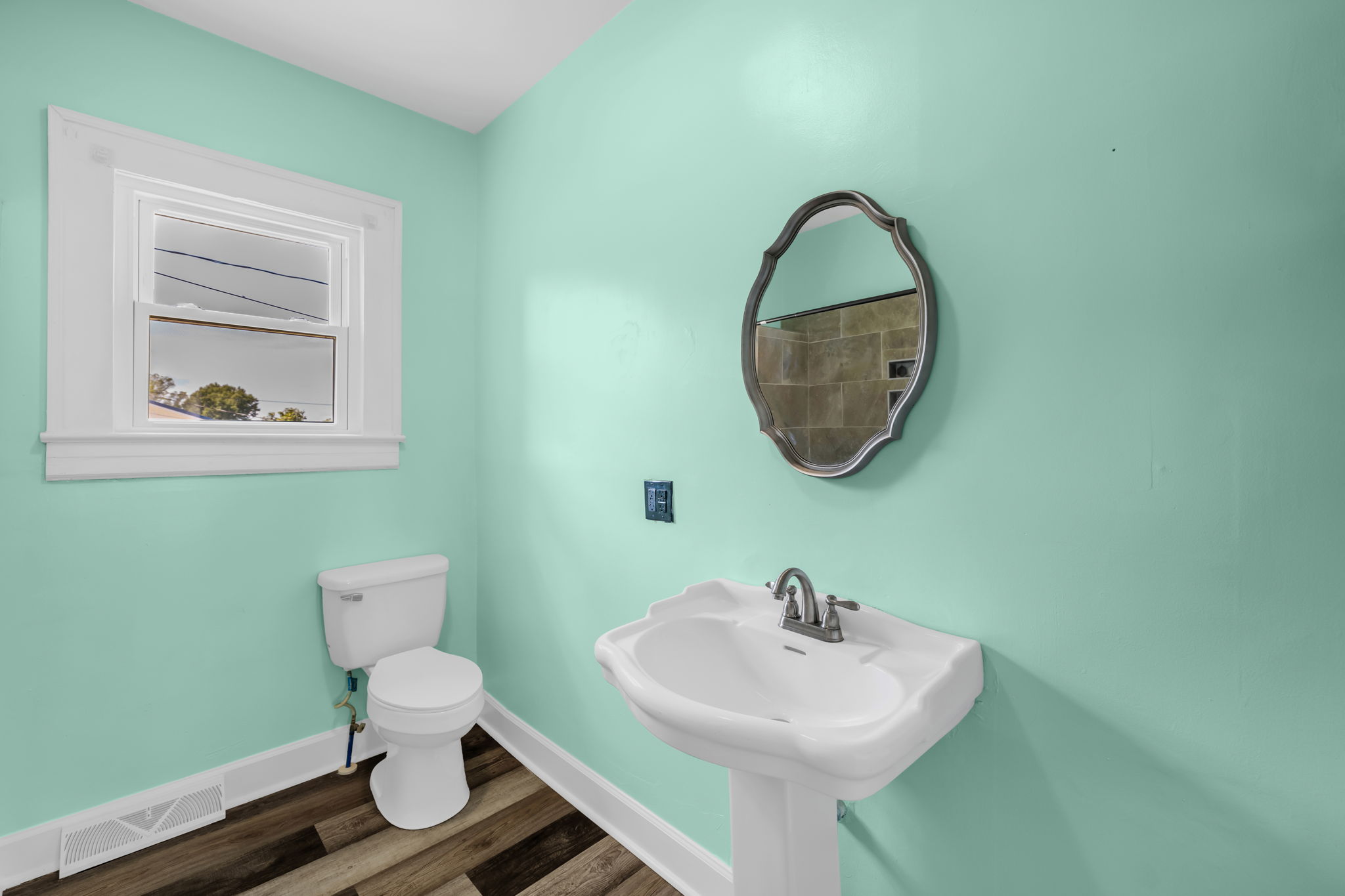 1103 Wentworth St-20