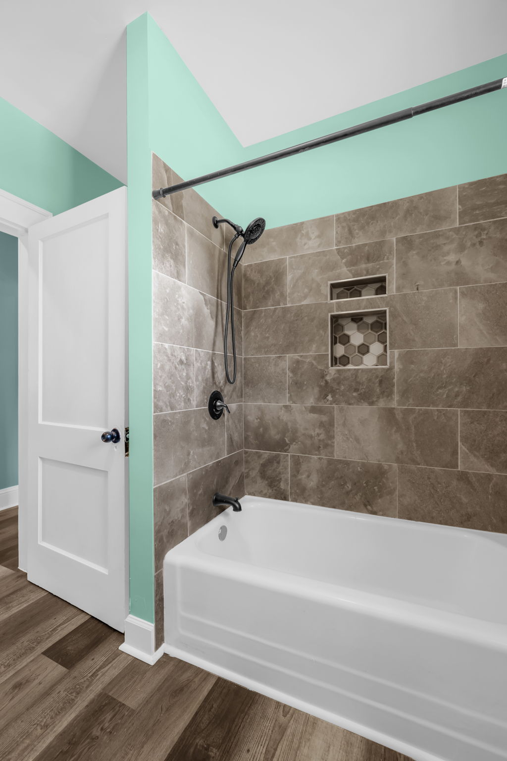 1103 Wentworth St-21