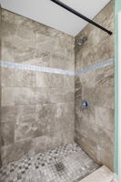 1103 Wentworth St-15