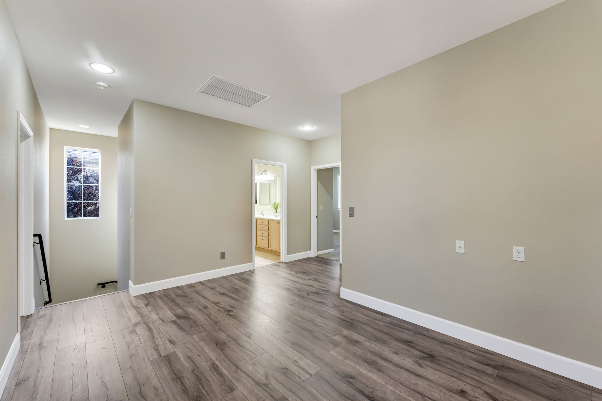 11031 Lamour Ln, Reno, NV 89521, USA Photo 15