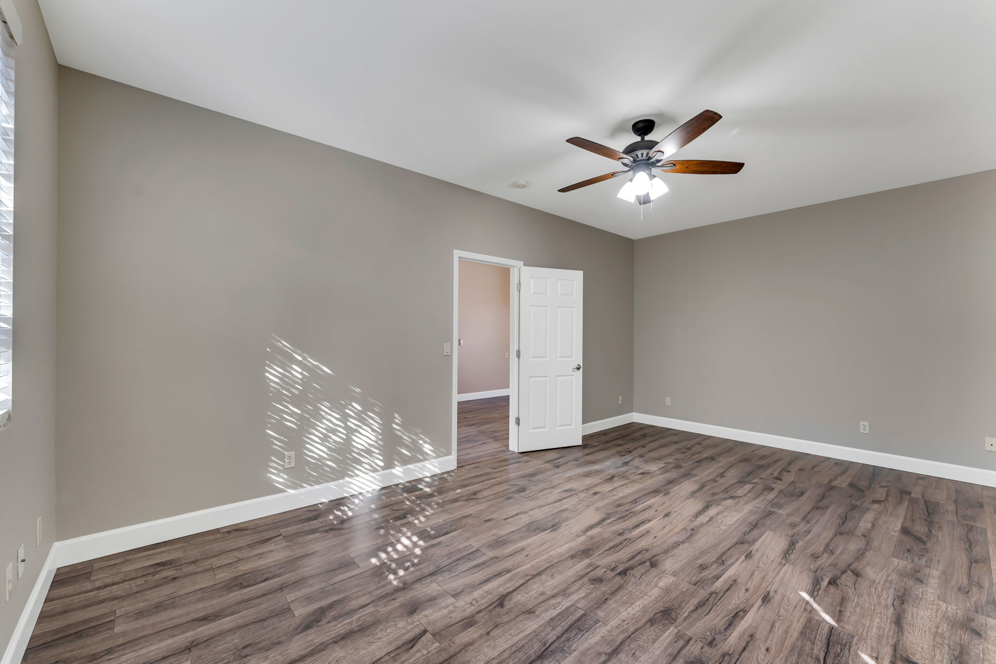 11031 Lamour Ln, Reno, NV 89521, USA Photo 19